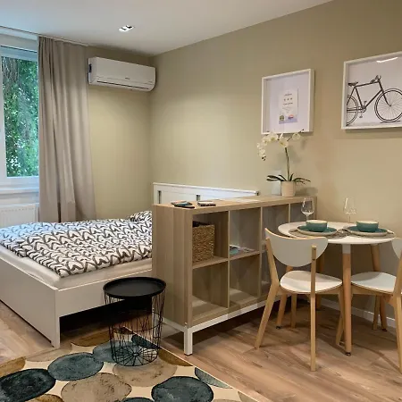 Apartment Be Mine Apartman Pecs